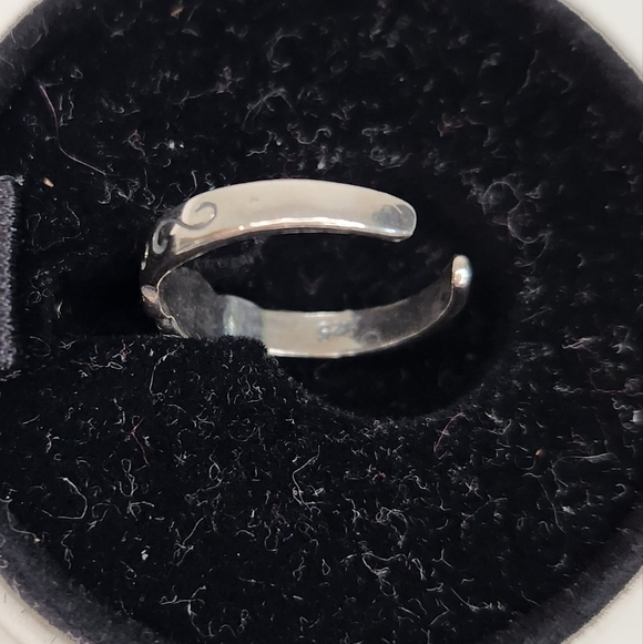 Silver red toe ring - Picture 5 of 8